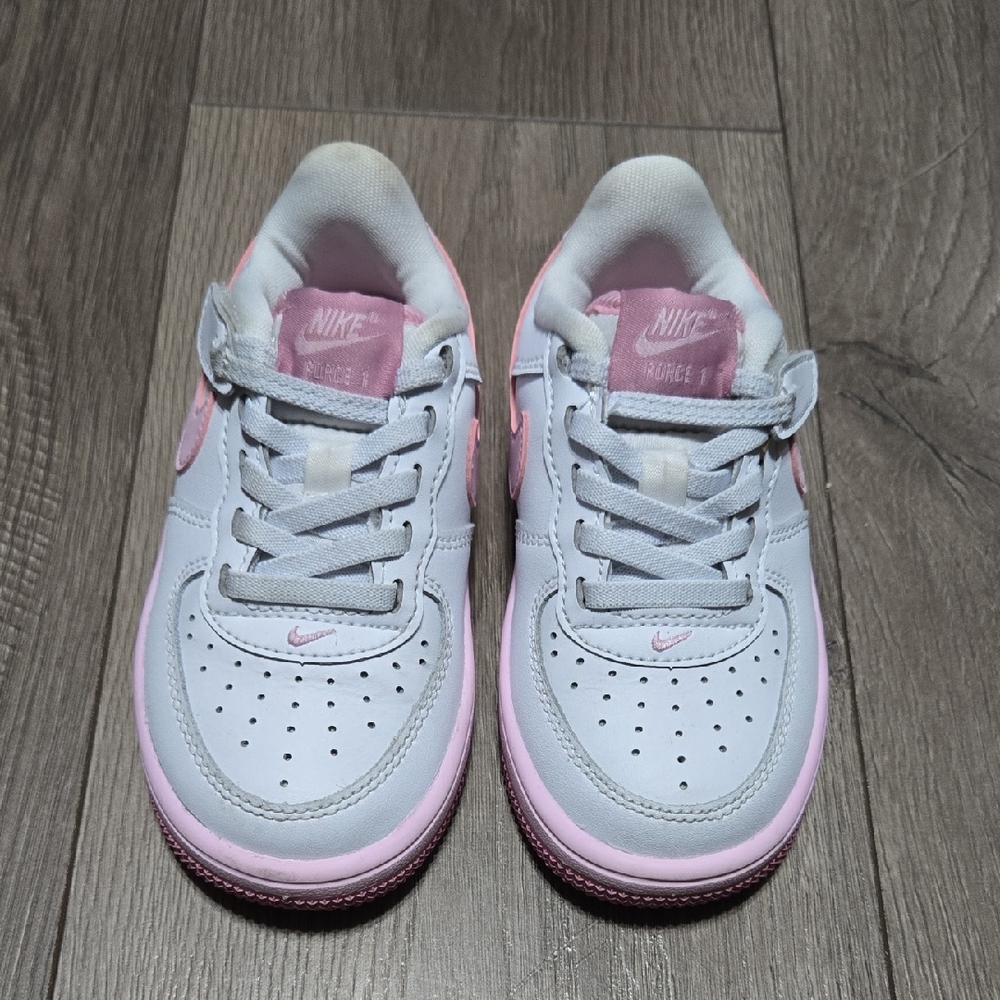 Nike Kids' Sneakers in Pink and White
